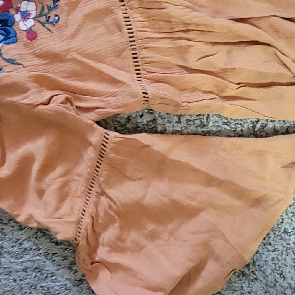 Embroidered Off-Shoulder Rust Top - Picture 3 of 4